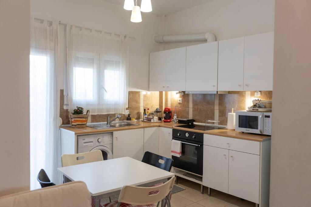 Apartamento Λάρισα Διαμέρισμα Με Θέα Πλατεία Στο Κέντρο Της Πόλης Exterior foto